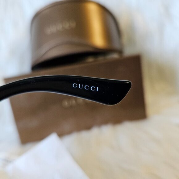 AUTHENTICATED GUCCI SUNGLASSES - Picture 7 of 16